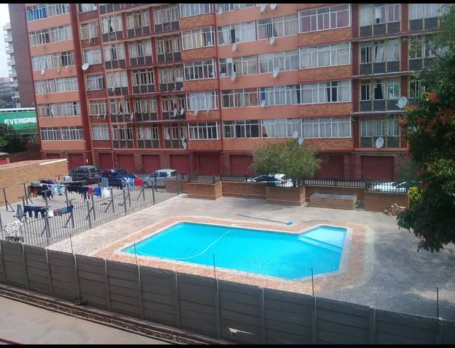 1 BEDROOM FLAT FOR SALE IN SUNNYSIDE